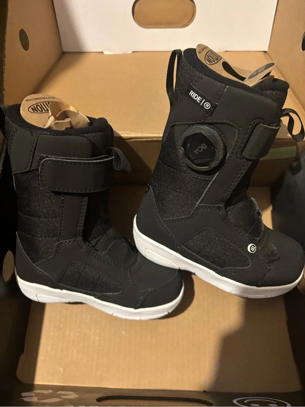 New ride Snowboard Kids' Black Snow Boots with Boa Closure Size 10 toddler